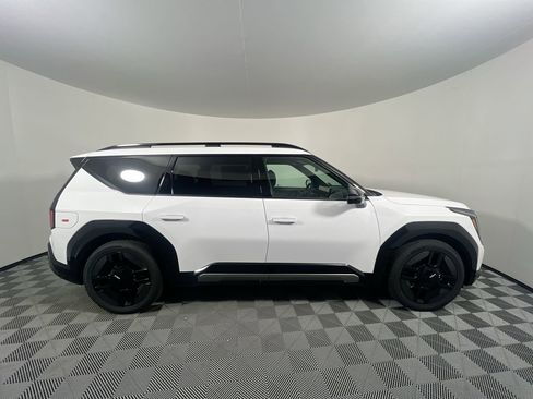 New 2026 Kia EV9 GT-Line image 2