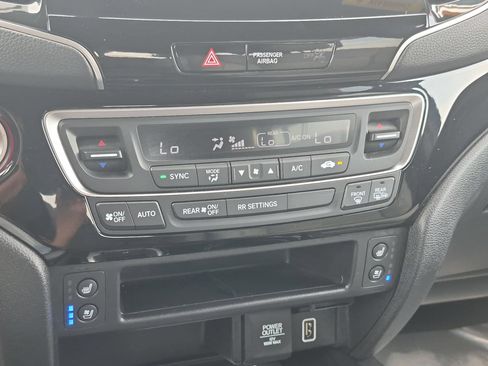 Certified 2019 Honda Passport Elite image 21