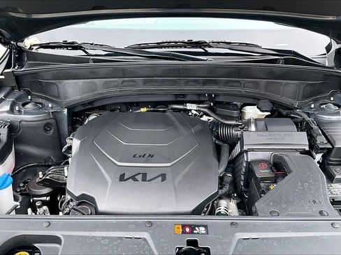 Used 2025 Kia Telluride S image 30