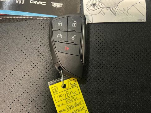 New 2026 Chevrolet Traverse RS w/ LPO, Floor Liner Package AWD/4WD image 72