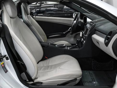 Used 2005 Mercedes-Benz SLK 350 image 33