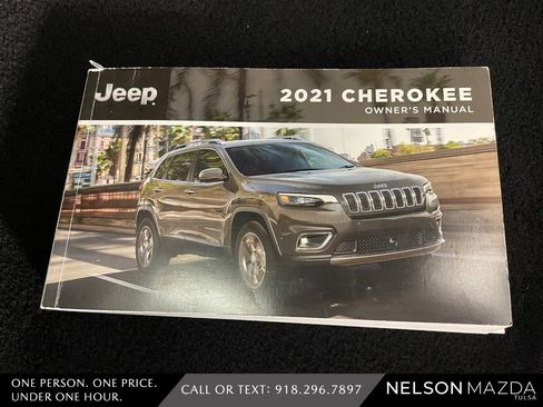 Used 2021 Jeep Cherokee Latitude Lux w/ Sun & Sound Group image 50