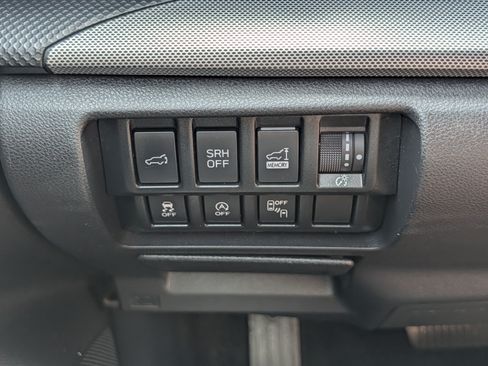 Used 2019 Subaru Forester Limited AWD/4WD image 26
