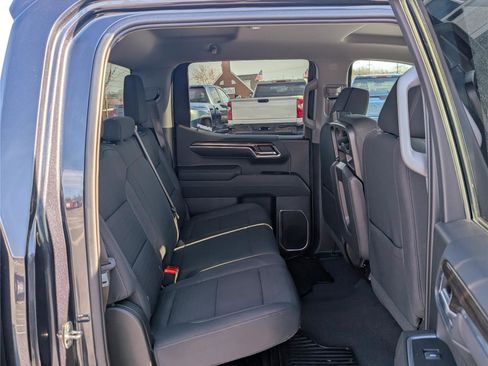 Used 2023 Chevrolet Silverado 1500 LT image 12