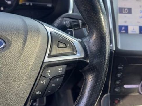 Certified 2020 Ford Edge ST w/ Cold Weather Package AWD/4WD image 10