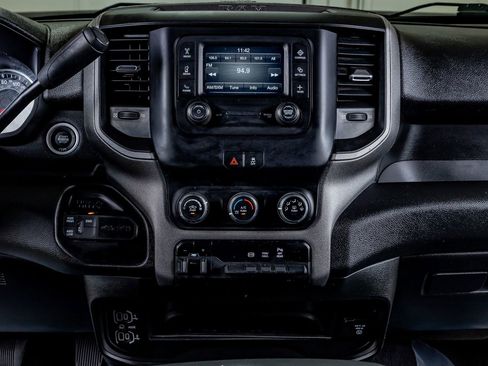 Used 2024 RAM 3500 Tradesman w/ Chrome Appearance Group AWD/4WD image 23