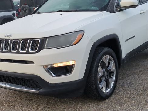 Certified 2018 Jeep Compass Limited image 11