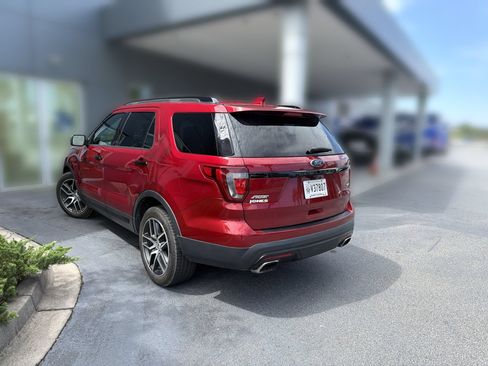 Used 2017 Ford Explorer Sport w/ Equipment Group 401A AWD/4WD image 5
