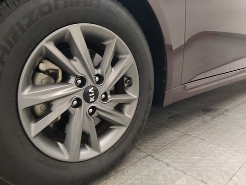 Used 2019 Kia Optima LX FWD image 31