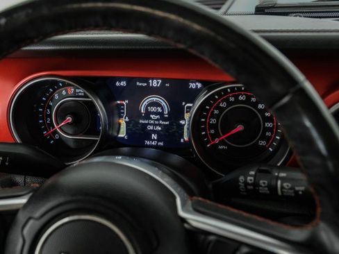 Used 2019 Jeep Wrangler Unlimited Rubicon w/ Uconnect 4C Nav & Sound Group image 18