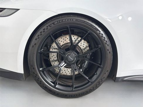 Certified 2022 Porsche 911 GT3 RWD image 13