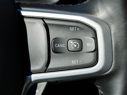 Used 2022 RAM 1500 Big Horn image 30