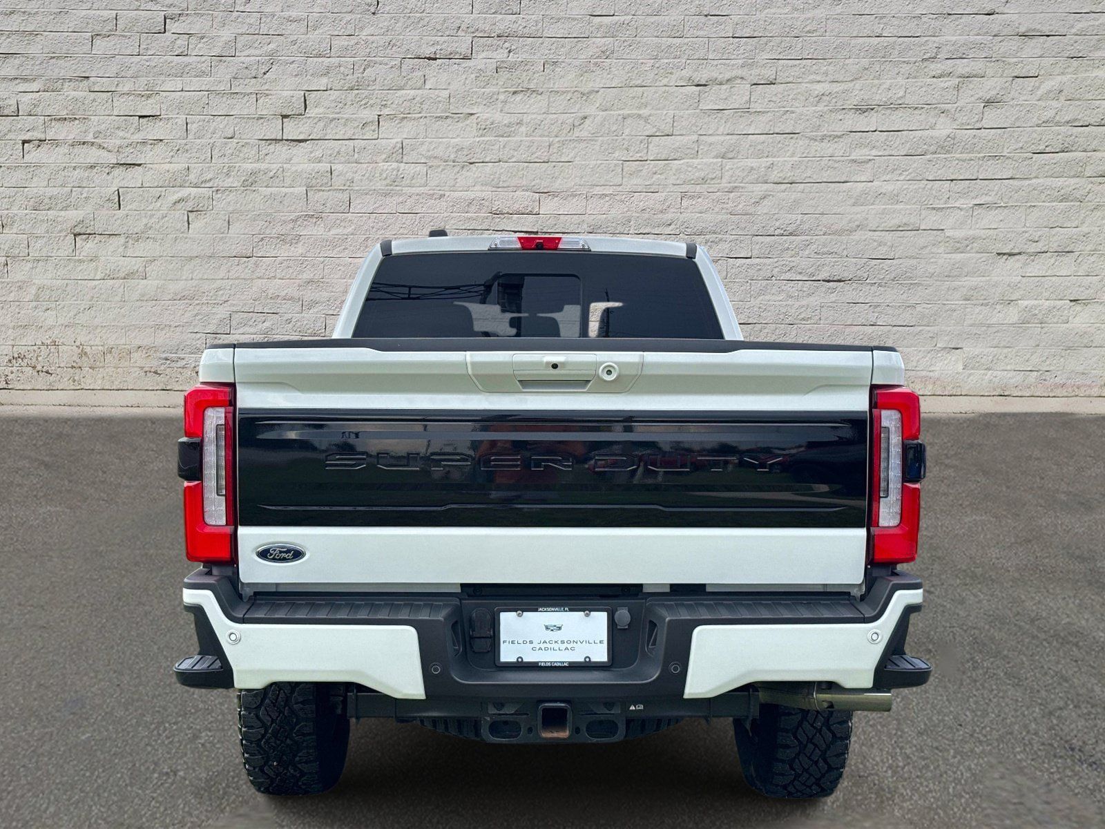 Used 2025 Ford F250 Platinum w/ Tremor Off-Road Package AWD/4WD image 3