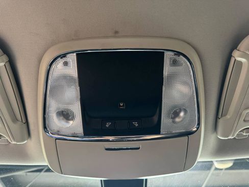 Used 2022 Chrysler 300 Touring RWD image 29