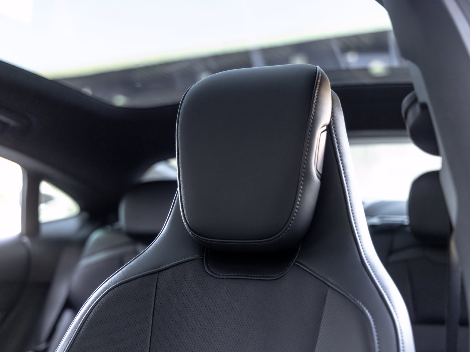 Certified 2025 Porsche Taycan RWD image 26