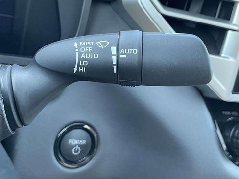 Used 2025 Toyota Tundra Platinum image 33