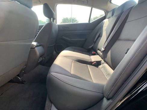 Used 2025 Nissan Altima 2.5 SV AWD/4WD image 26