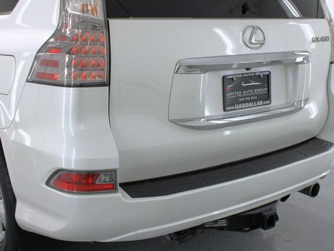 Used 2014 Lexus GX 460 image 24