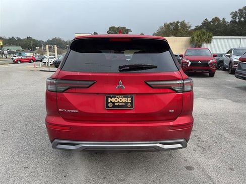 New 2026 Mitsubishi Outlander SE image 5