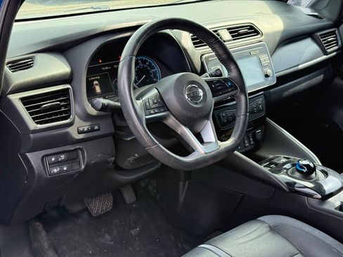 Used 2018 Nissan Leaf SL w/ SL Technology Package FWD image 5
