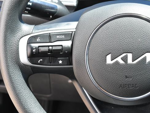 Used 2025 Kia K5 LXS FWD image 19