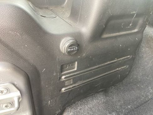 Used 2019 Jeep Wrangler Unlimited Rubicon image 32