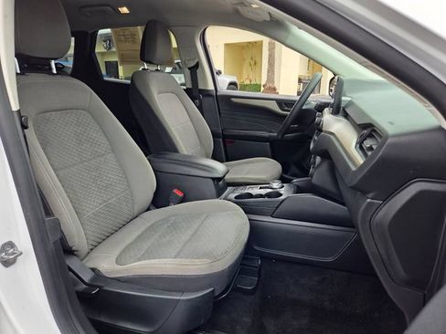 Used 2022 Ford Escape SE AWD/4WD image 17