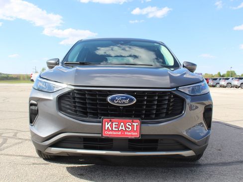Used 2024 Ford Escape Active w/ Tech Pack #2 FWD image 6