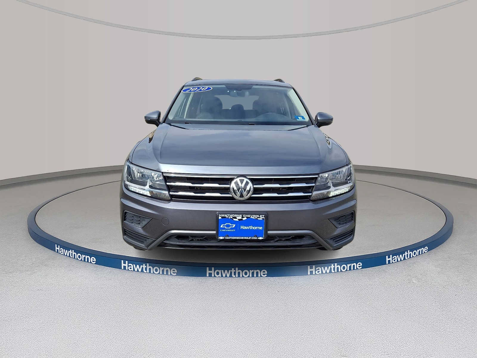 Used 2020 Volkswagen Tiguan SE w/ Panoramic Sunroof Package AWD/4WD image 2