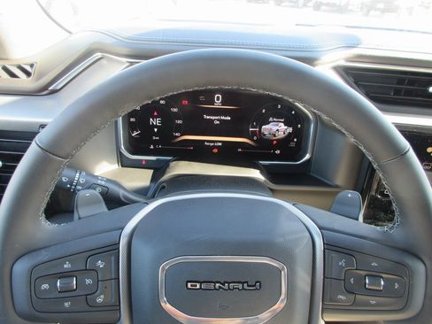 New 2026 GMC Sierra 1500 Denali w/ Denali Reserve Package image 19