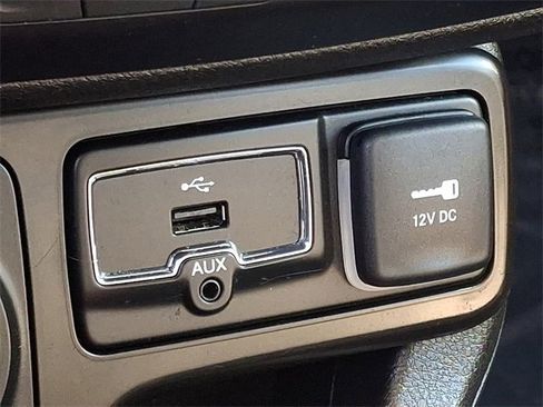 Used 2022 Jeep Renegade Trailhawk image 26