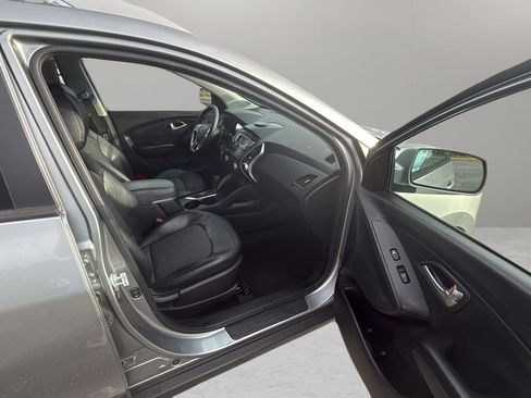 Used 2012 Hyundai Tucson GLS image 13