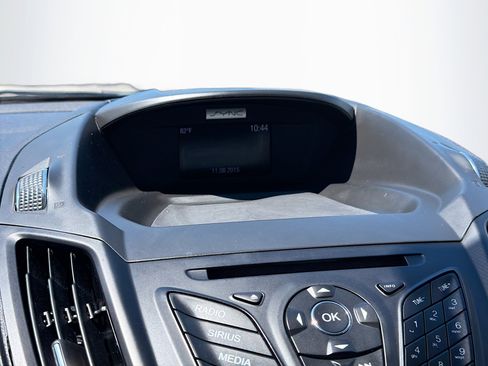 Used 2016 Ford Escape SE image 28