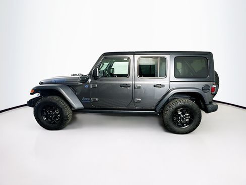 Used 2024 Jeep Wrangler Unlimited AWD/4WD image 4