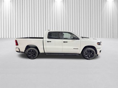 New 2026 RAM 1500 Express AWD/4WD image 3