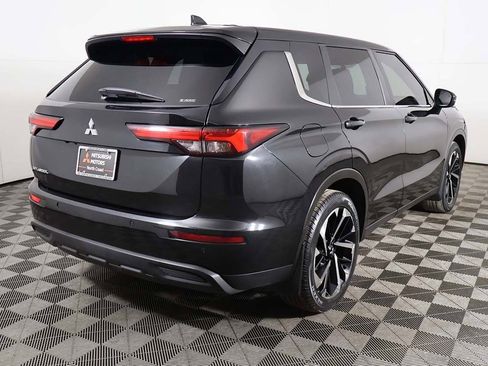 Used 2022 Mitsubishi Outlander ES image 8