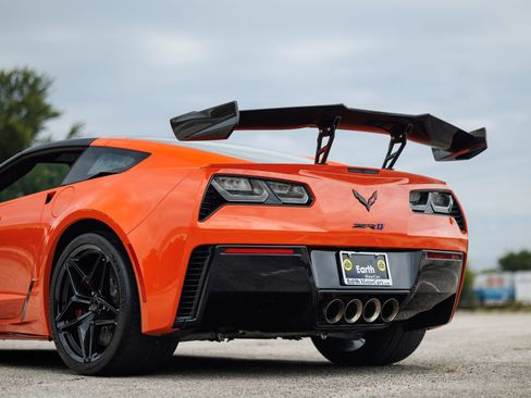 Used 2019 Chevrolet Corvette ZR1 RWD image 19