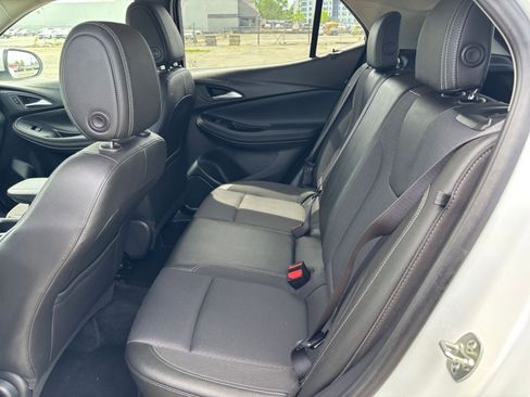 Used 2025 Buick Encore GX Preferred AWD/4WD image 22