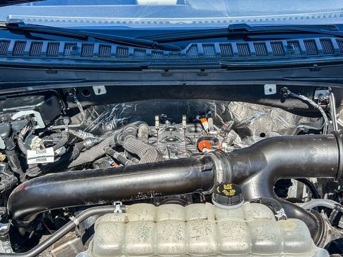 Used 2025 Ford Expedition Active RWD image 28