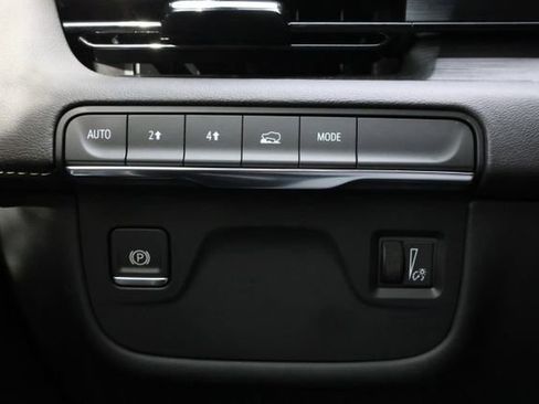 Certified 2024 Cadillac Escalade ESV Premium Luxury image 24