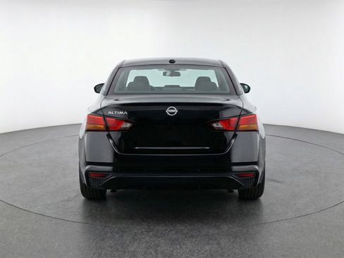 Used 2025 Nissan Altima 2.5 SV FWD image 7