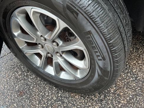 Used 2014 Jeep Grand Cherokee Limited image 2