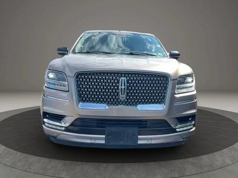 Used 2019 Lincoln Navigator L Reserve AWD/4WD image 11