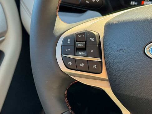 New 2025 Ford Explorer Active w/ Active Comfort Package image 27