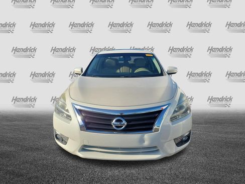 Used 2015 Nissan Altima 2.5 SL w/ Technology Package FWD image 3