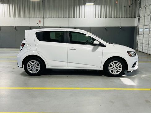 Used 2020 Chevrolet Sonic LT image 18