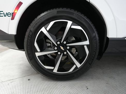 Used 2024 Chevrolet Equinox EV LT FWD image 22