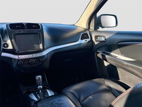 Used 2018 Dodge Journey GT w/ Driver Convenience Group image 25