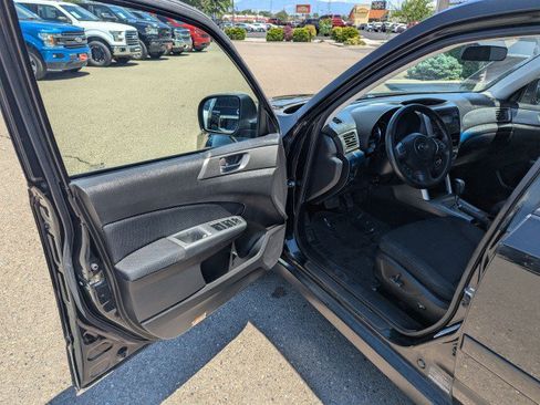 Used 2012 Subaru Forester 2.5X Premium w/ All-Weather Pkg AWD/4WD image 8