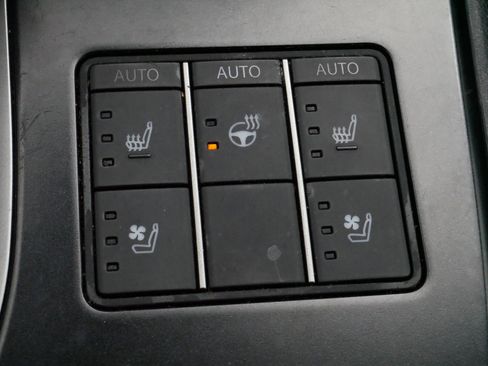 Used 2024 Lexus UX 250h F Sport AWD/4WD image 28